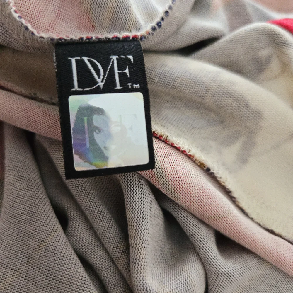 Diane Von Furstenberg Elegant Lonnie Faux Wrap Dress - Picture 5 of 7